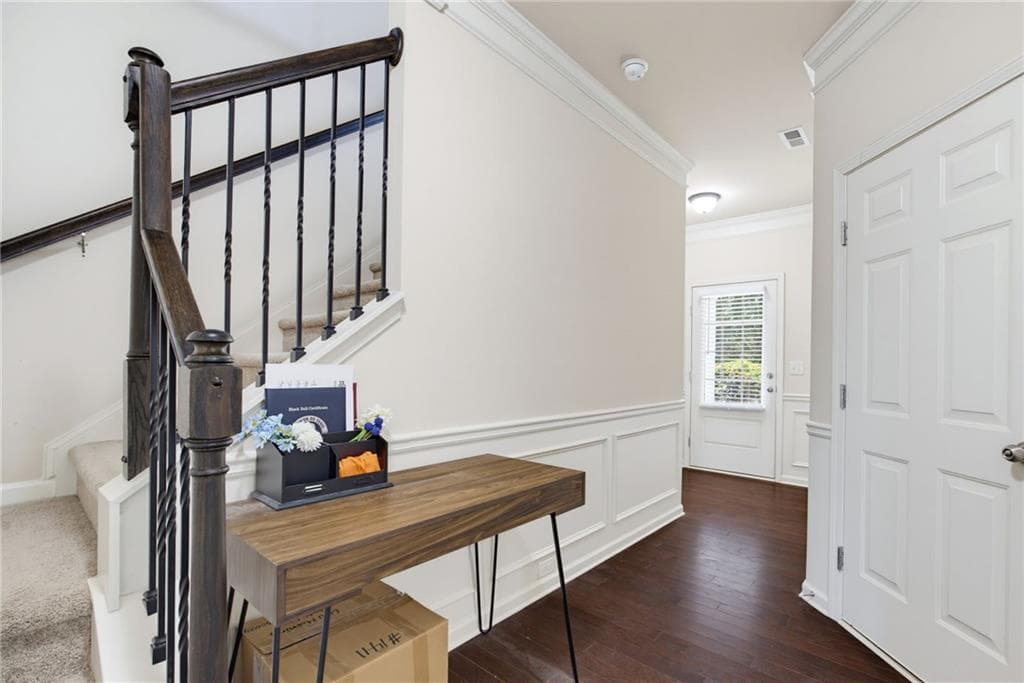 3 bedroom, 3 bathroom, 2,220 sq ft single family residence for sale at 2978 Woodward Down Trail, Buford, GA 30519 — photo 2