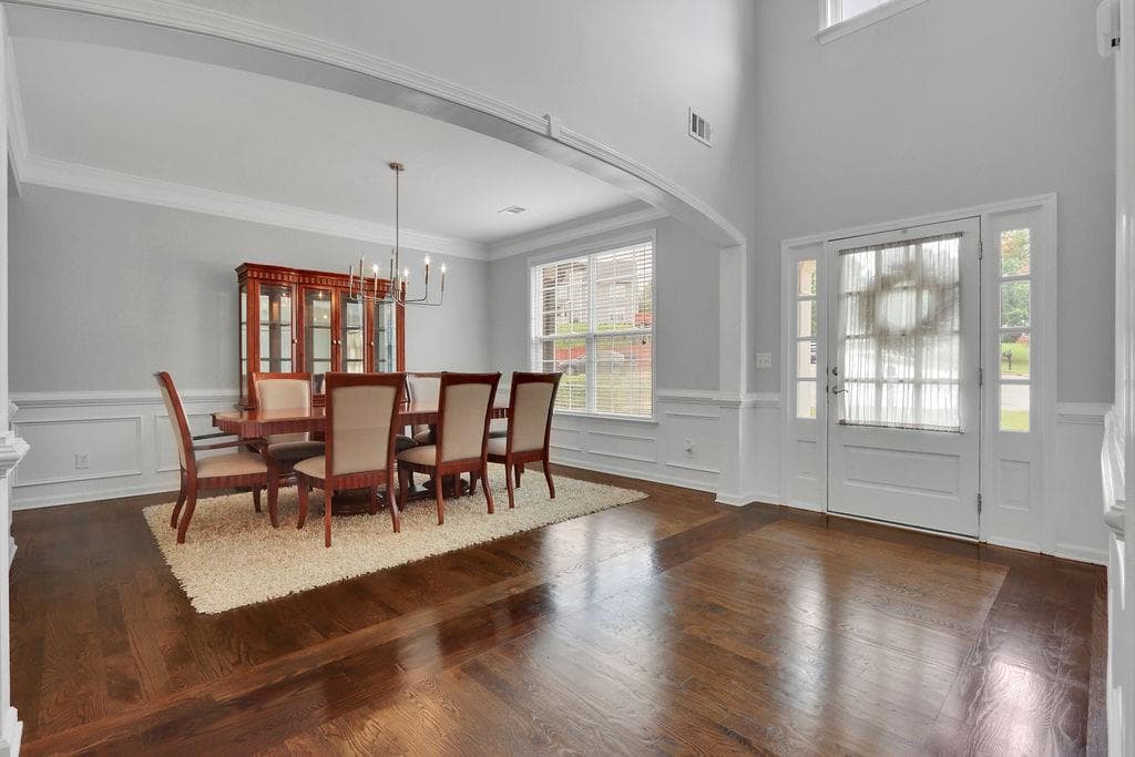 4 bedroom, 5 bathroom, 4,706 sq ft single family residence for sale at 923 Van Briggle Path, Sugar Hill, GA 30518 — photo 7