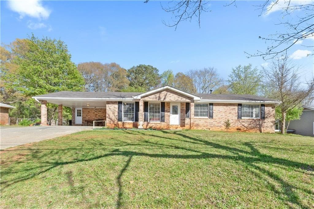 4 bedroom, 2 bathroom, 1,543 sq ft single family residence under contract at 3130 Mars Hill Road, Acworth, GA 30101 — photo 2