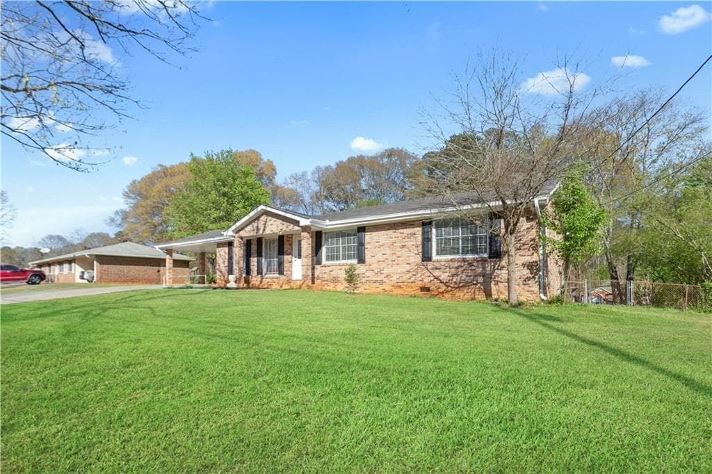 4 bedroom, 2 bathroom, 1,543 sq ft single family residence under contract at 3130 Mars Hill Road, Acworth, GA 30101 — photo 3