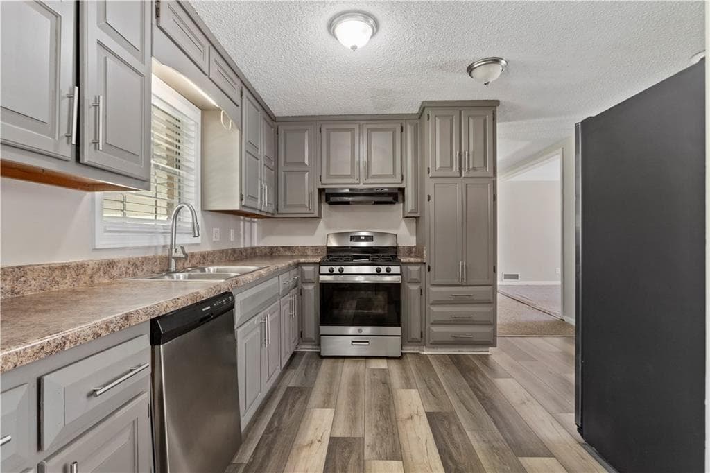 4 bedroom, 2 bathroom, 1,543 sq ft single family residence under contract at 3130 Mars Hill Road, Acworth, GA 30101 — photo 8