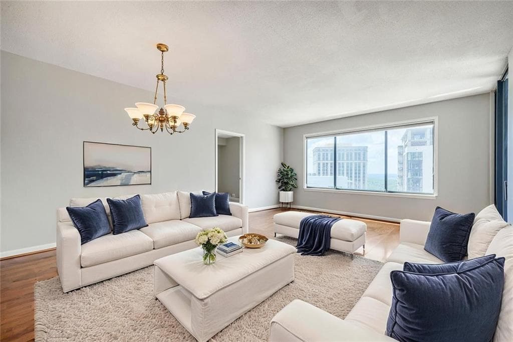 2 bedroom, 2 bathroom, 1,265 sq ft condominium for sale at 3481 Lakeside Drive 2603, Atlanta, GA 30326 — photo 8