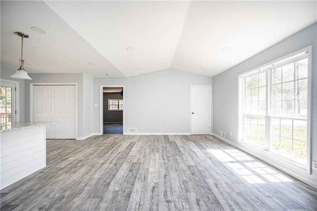 3 bedroom, 2 bathroom, 1,536 sq ft single family residence for rent at 405 Concord Woods Drive, Smyrna, GA 30082 for $2,500 a month — photo 5