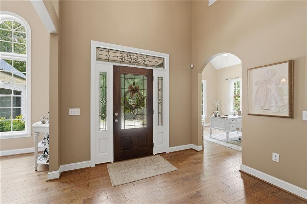 4 bedroom, 5 bathroom, 5,107 sq ft single family residence for sale at 8665 Bay Drive, Gainesville, GA 30506 — photo 10