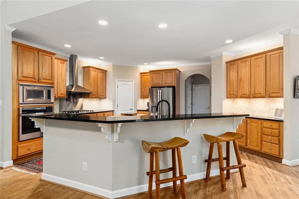 5 bedroom, 5 bathroom, 5,205 sq ft single family residence under contract at 915 Sentry Ridge Crossing, Suwanee, GA 30024 — photo 10