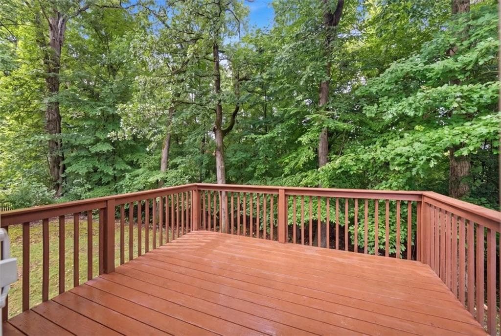 4 bedroom, 3 bathroom, 2,596 sq ft single family residence under contract at 4363 Walforde Boulevard, Acworth, GA 30101 — photo 8