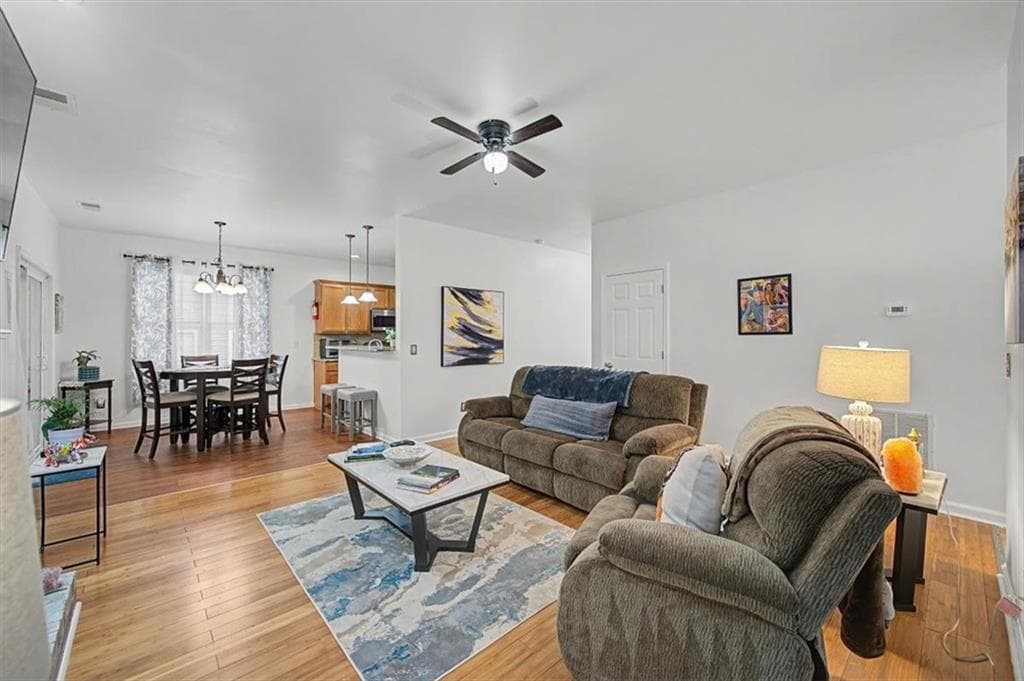 4 bedroom, 3 bathroom, 2,596 sq ft single family residence under contract at 4363 Walforde Boulevard, Acworth, GA 30101 — photo 9
