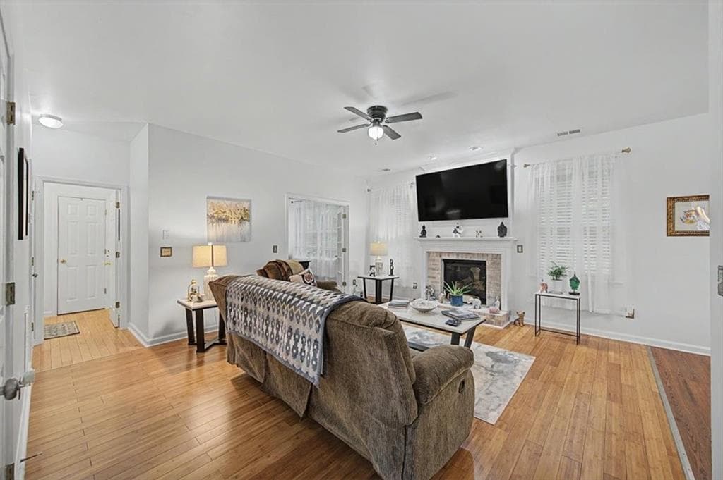 4 bedroom, 3 bathroom, 2,596 sq ft single family residence under contract at 4363 Walforde Boulevard, Acworth, GA 30101 — photo 10