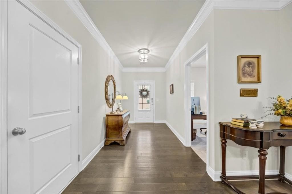 2 bedroom, 2 bathroom, 1,912 sq ft single family residence under contract at 329 Ellington Drive, Canton, GA 30115 — photo 4