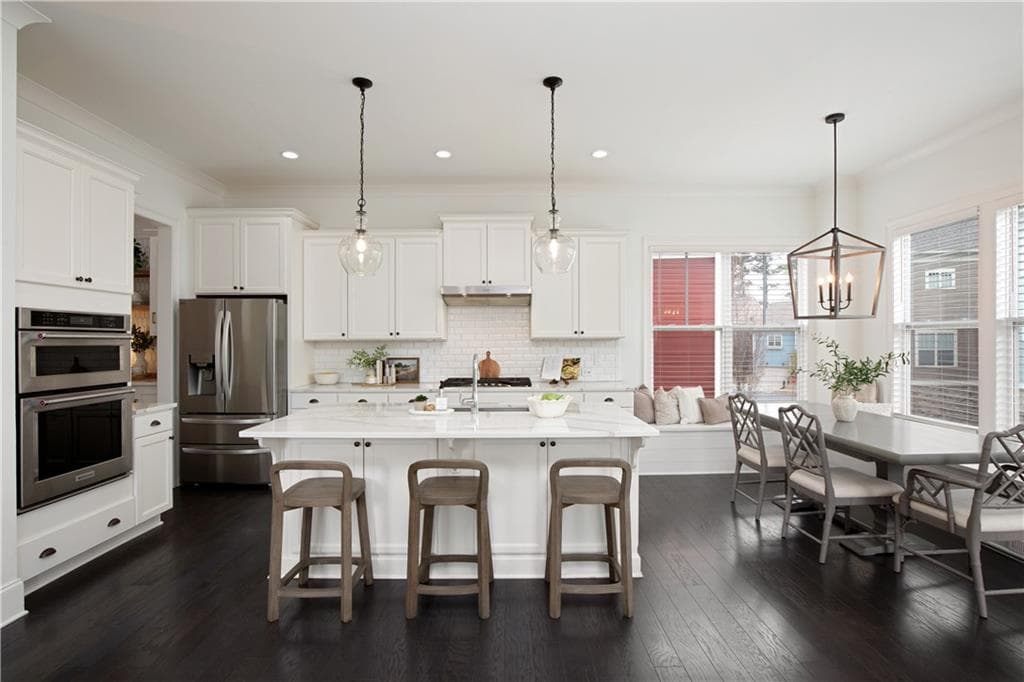 4 bedroom, 4 bathroom, 2,902 sq ft single family residence under contract at 125 Rowan Avenue, Alpharetta, GA 30009 — photo 2