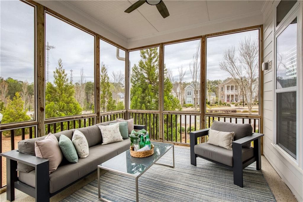 4 bedroom, 4 bathroom, 2,902 sq ft single family residence under contract at 125 Rowan Avenue, Alpharetta, GA 30009 — photo 3