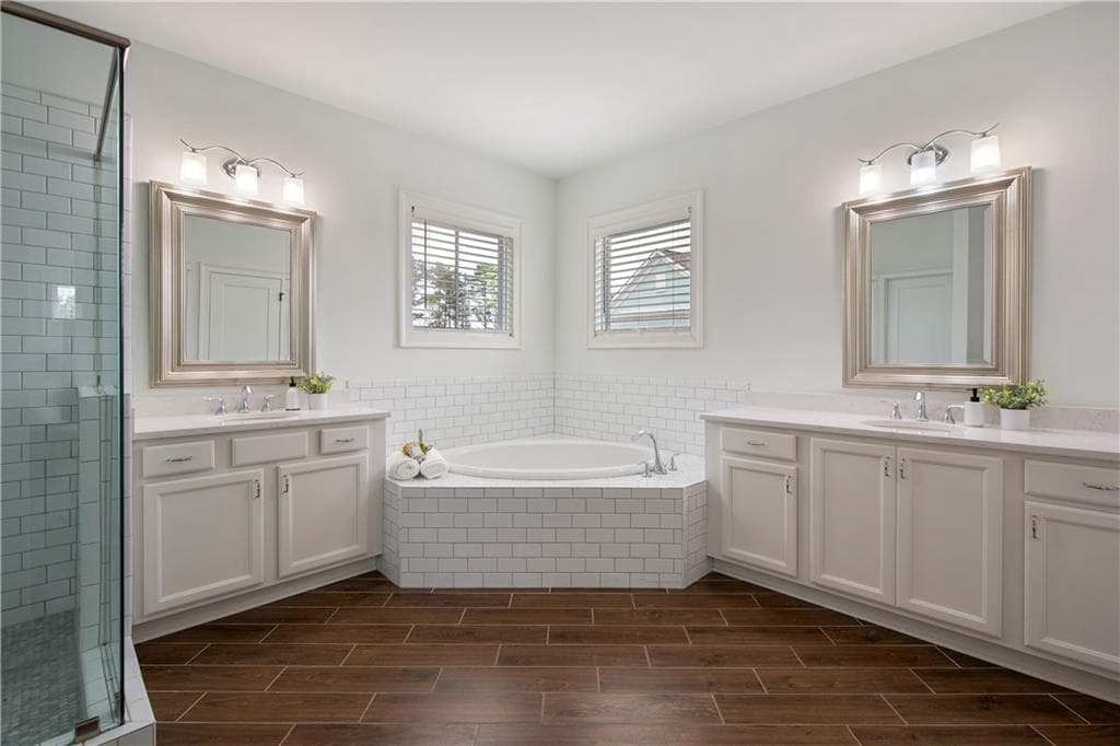 4 bedroom, 4 bathroom, 2,902 sq ft single family residence under contract at 125 Rowan Avenue, Alpharetta, GA 30009 — photo 4