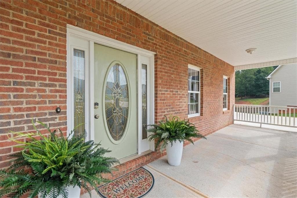 4 bedroom, 4 bathroom, 3,200 sq ft single family residence for sale at 120 Camilla Drive, Carrollton, GA 30116 — photo 6