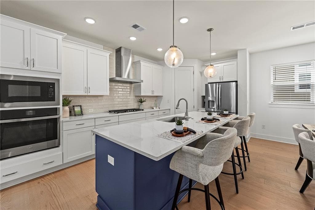 3 bedroom, 3 bathroom, 2,359 sq ft single family residence for sale at 1045 Pine Bark Lane, Canton, GA 30114 — photo 3