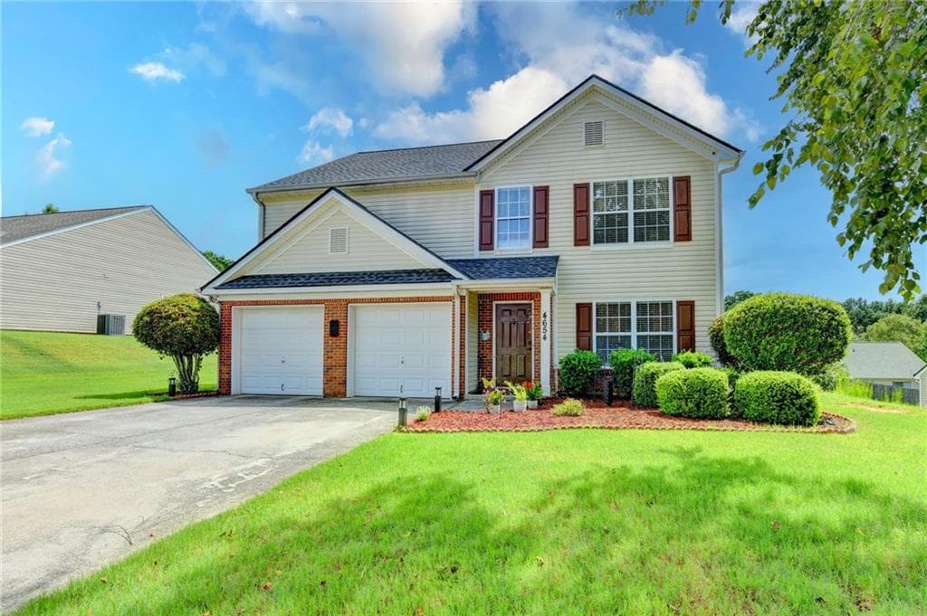 3 bedroom, 3 bathroom, 1,874 sq ft single family residence for sale at 4654 Pine Isle Way, Buford, GA 30518 — photo 3