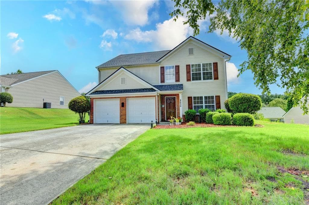 3 bedroom, 3 bathroom, 1,874 sq ft single family residence for sale at 4654 Pine Isle Way, Buford, GA 30518 — photo 4