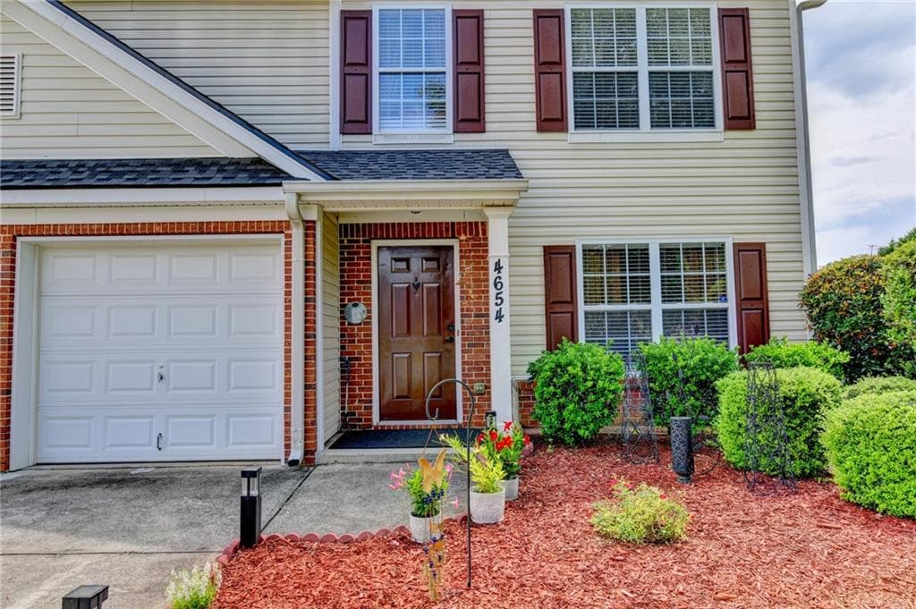 3 bedroom, 3 bathroom, 1,874 sq ft single family residence for sale at 4654 Pine Isle Way, Buford, GA 30518 — photo 5
