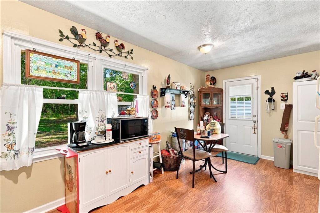3 bedroom, 1 bathroom, 984 sq ft single family residence for sale at 2261 Rehoboth Church Road, Griffin, GA 30224 — photo 4
