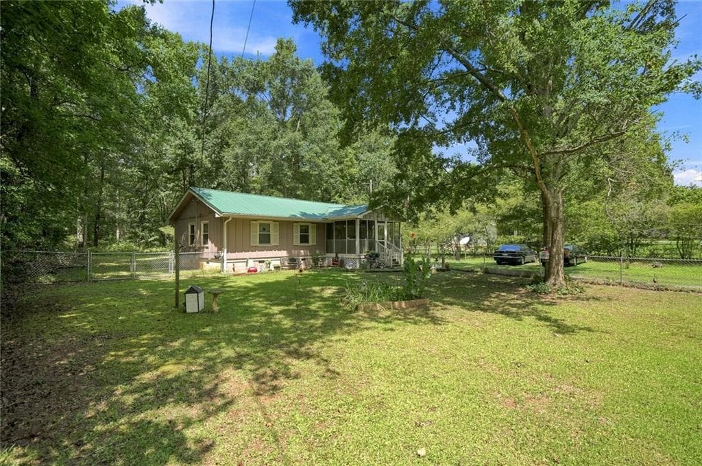 3 bedroom, 1 bathroom, 984 sq ft single family residence for sale at 2261 Rehoboth Church Road, Griffin, GA 30224 — photo 6