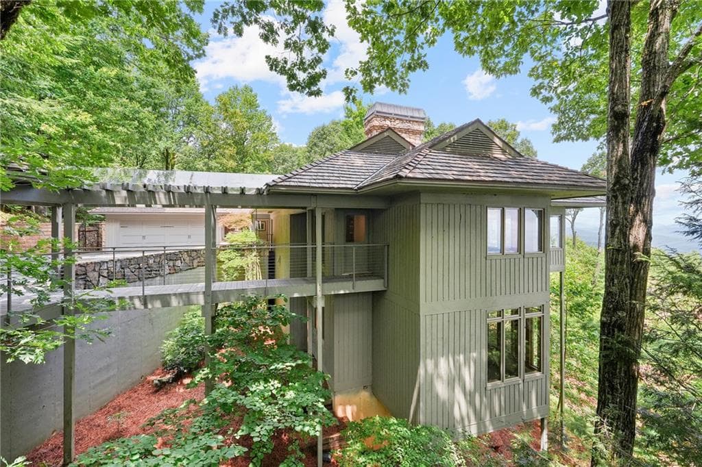 9 bedroom, 8 bathroom, 8,748 sq ft single family residence for sale at 202 Sanderlin Mountain Drive, Big Canoe, GA 30143 — photo 4