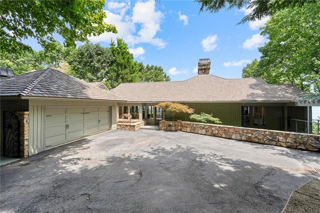 9 bedroom, 8 bathroom, 8,748 sq ft single family residence for sale at 202 Sanderlin Mountain Drive, Big Canoe, GA 30143 — photo 6