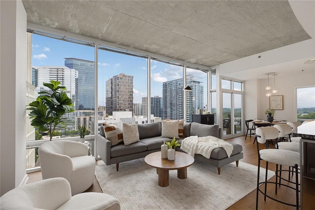 1 bedroom, 1 bathroom, 872 sq ft condominium for sale at 943 Peachtree Street 1218, Atlanta, GA 30309 — photo 2
