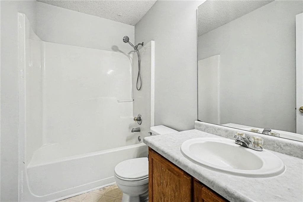 3 bedroom, 3 bathroom, 1,570 sq ft single family residence under contract at 4967 Mckinley Drive, Lula, GA 30554 — photo 9