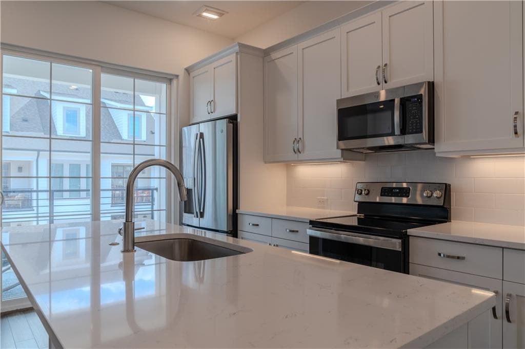 2 bedroom, 1 bathroom, 1,490 sq ft condominium under contract at 133 Devore Road 208, Alpharetta, GA 30009 — photo 7