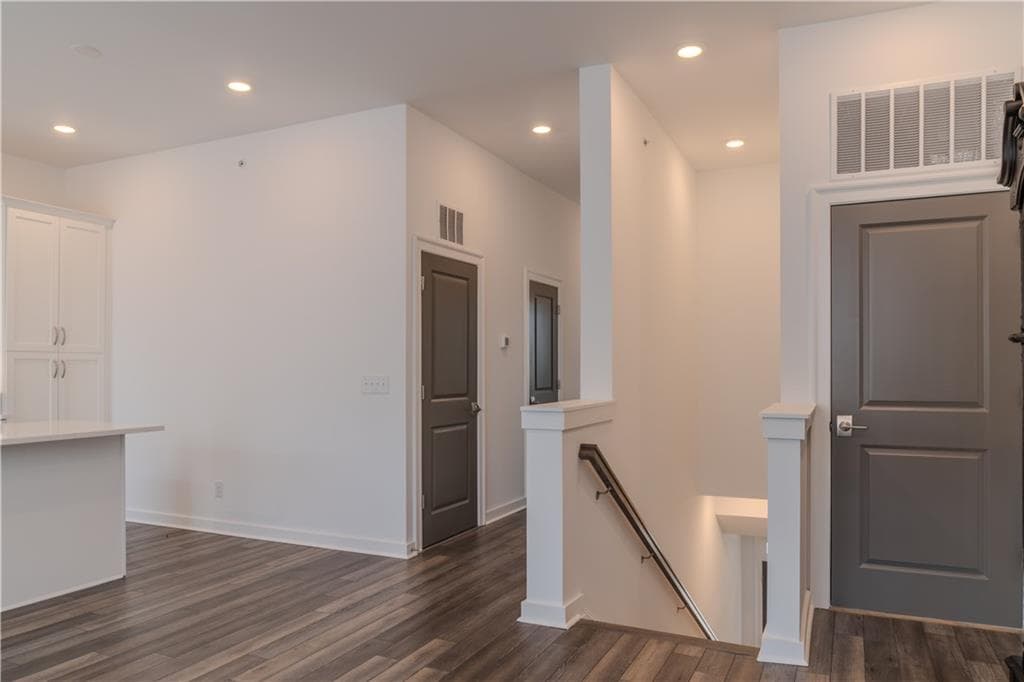 2 bedroom, 1 bathroom, 1,490 sq ft condominium under contract at 133 Devore Road 208, Alpharetta, GA 30009 — photo 8