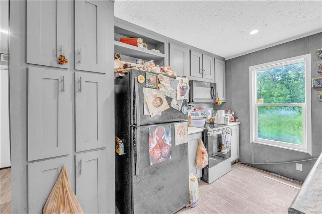 3 bedroom, 2 bathroom, 1,152 sq ft single family residence for sale at 2159 Deep Creek Road, Dewy Rose, GA 30634 — photo 5
