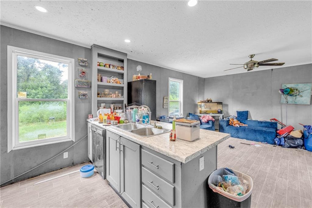 3 bedroom, 2 bathroom, 1,152 sq ft single family residence for sale at 2159 Deep Creek Road, Dewy Rose, GA 30634 — photo 6