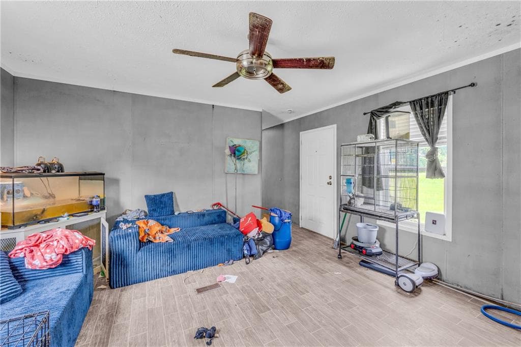 3 bedroom, 2 bathroom, 1,152 sq ft single family residence for sale at 2159 Deep Creek Road, Dewy Rose, GA 30634 — photo 7