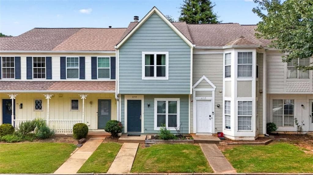 2 bedroom, 3 bathroom, 1,036 sq ft townhouse for sale at 6715 Colchester Place, Norcross, GA 30093