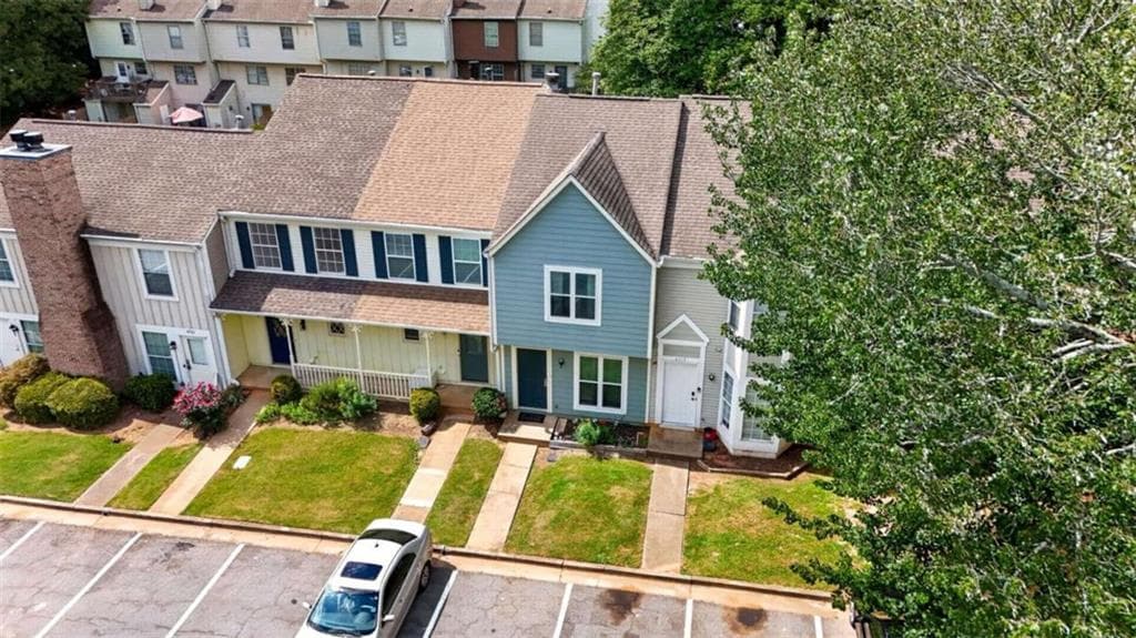 2 bedroom, 3 bathroom, 1,036 sq ft townhouse for sale at 6715 Colchester Place, Norcross, GA 30093 — photo 3