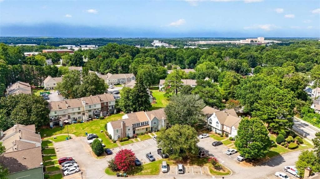 2 bedroom, 3 bathroom, 1,036 sq ft townhouse for sale at 6715 Colchester Place, Norcross, GA 30093 — photo 4