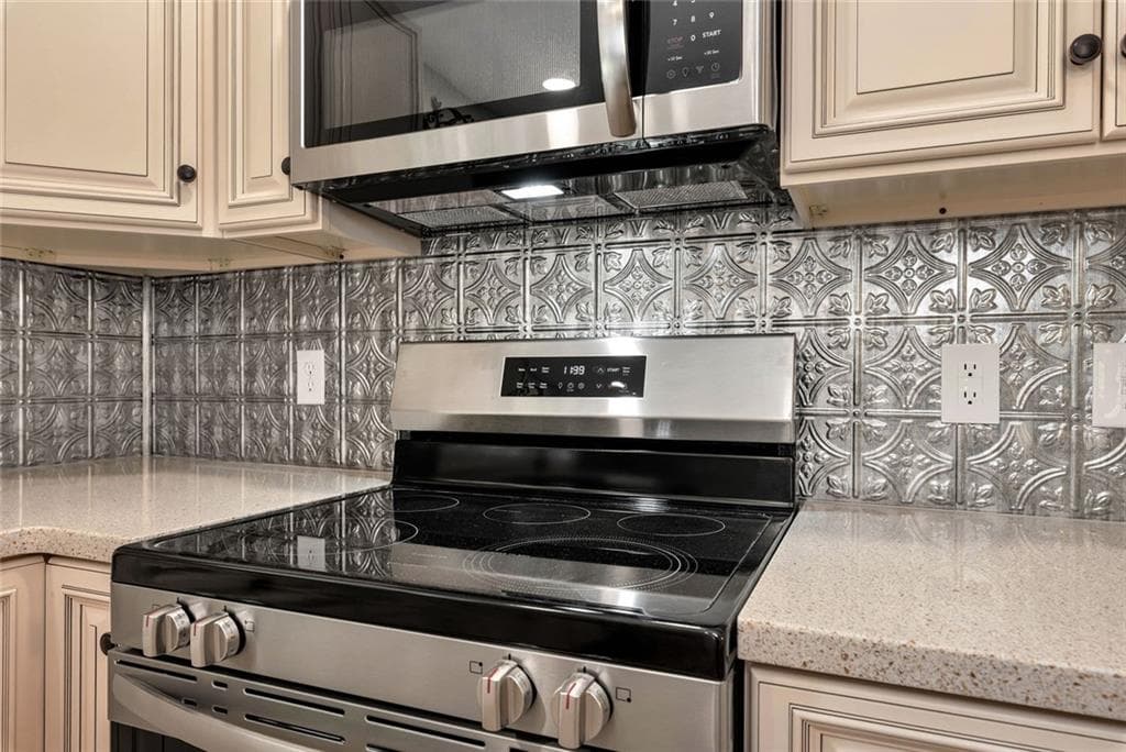 3 bedroom, 2 bathroom, 1,616 sq ft single family residence for sale at 1707 Buena Vista Drive, Toccoa, GA 30577 — photo 10