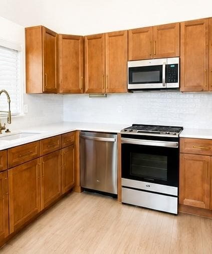 3 bedroom, 2 bathroom, 1,288 sq ft single family residence for sale at 215 Maplewood Drive, Calhoun, GA 30701 — photo 4