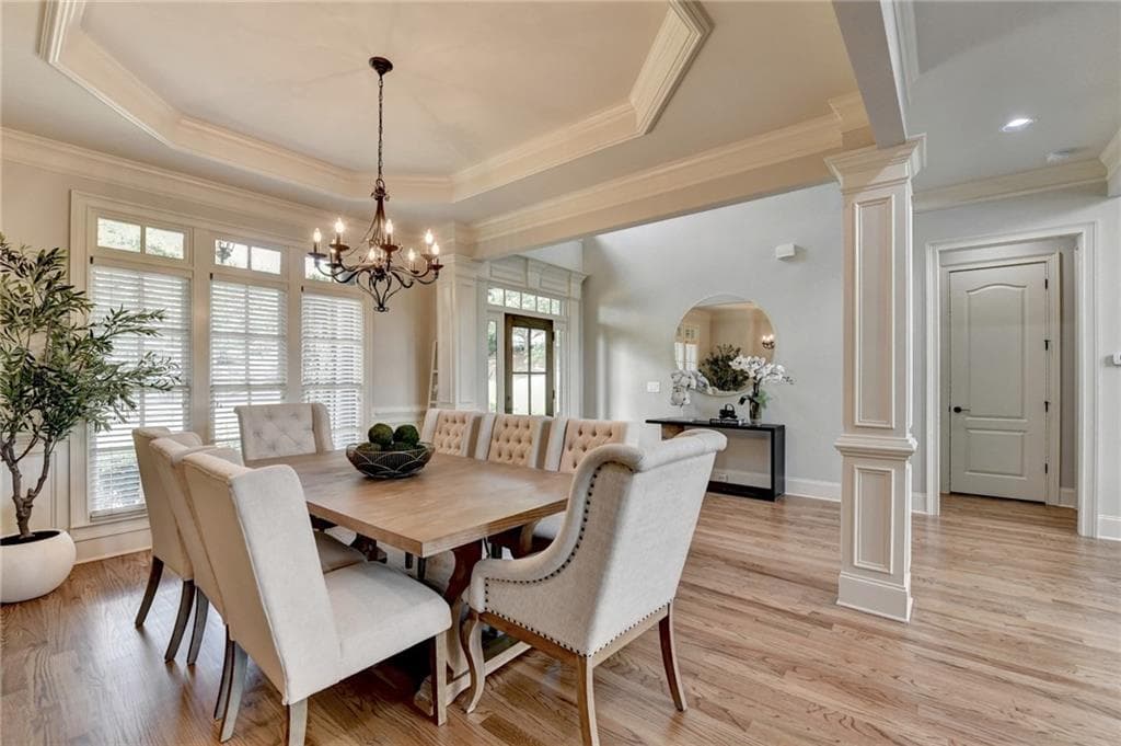 6 bedroom, 7 bathroom, 4,957 sq ft single family residence under contract at 3487 Binghurst Road, Suwanee, GA 30024 — photo 5