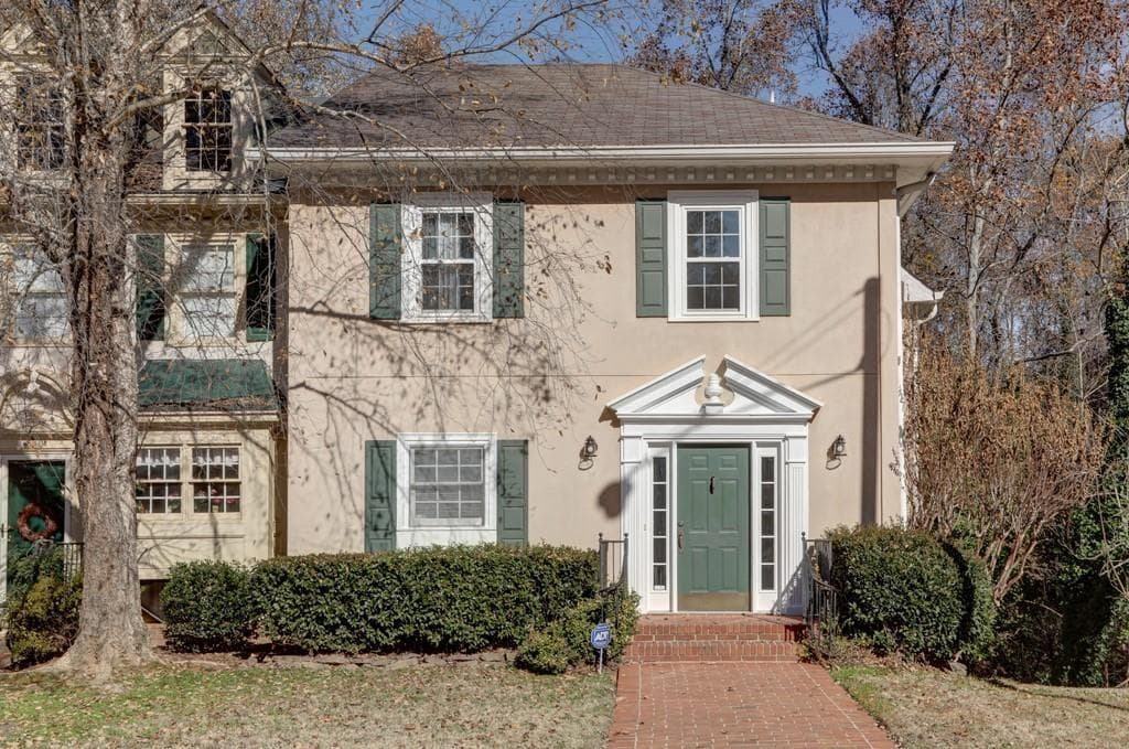 3 bedroom, 3 bathroom, 1,954 sq ft townhouse for rent at 540 Brantley Road, Sandy Springs, GA 30350 for $2,500 a month — photo 1 of 30