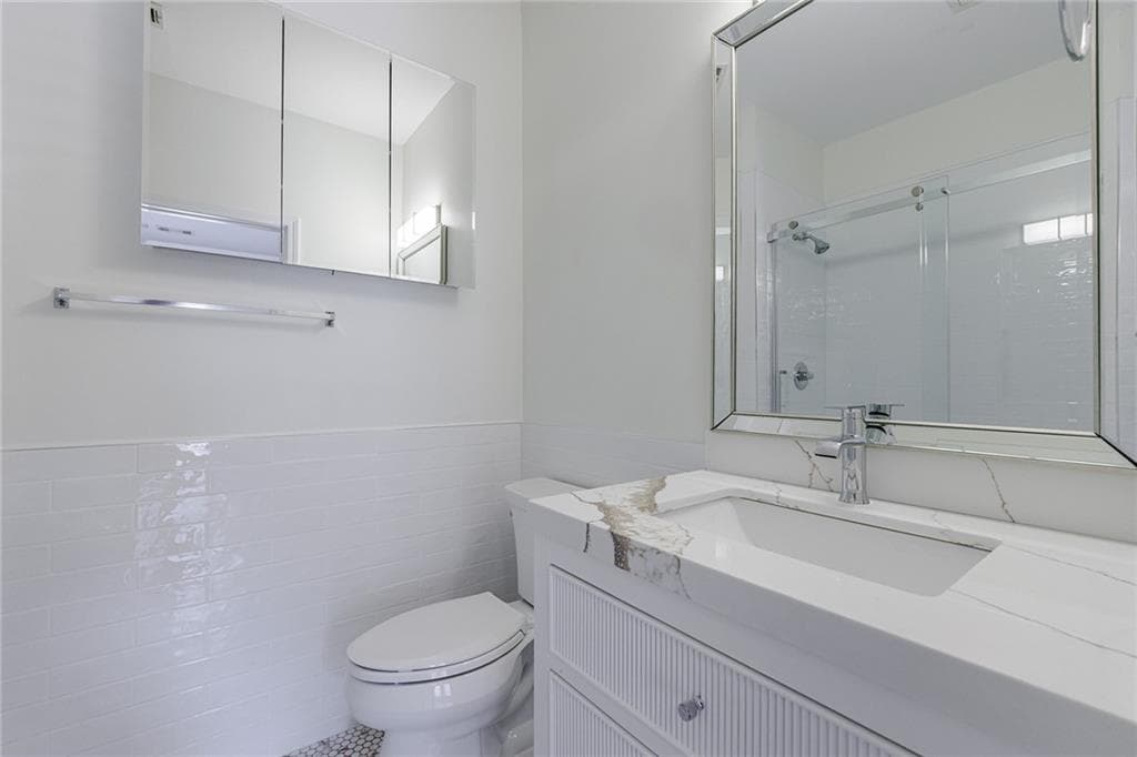 3 bedroom, 4 bathroom, 1,270 sq ft townhouse for rent at 201 16th Street 3, Atlanta, GA 30363 for $3,000 a month — photo 6