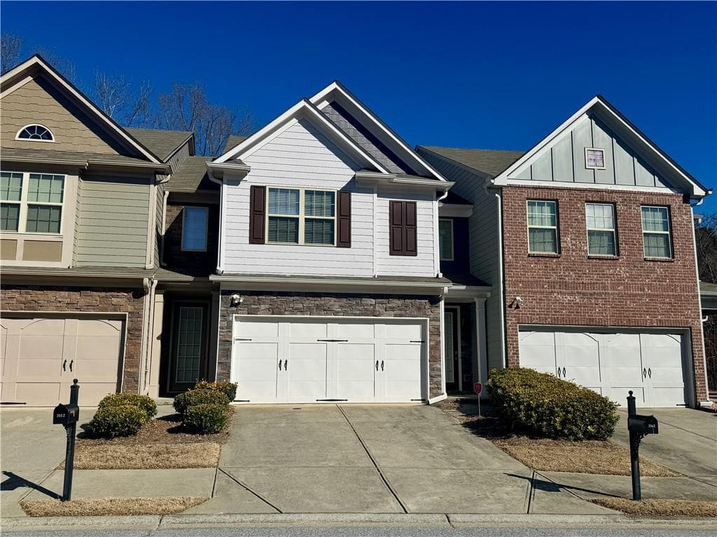 3 bedroom, 3 bathroom, 1,969 sq ft townhouse for rent at 3562 Brockenhurst Drive, Buford, GA 30519 for $2,195 a month — photo 2