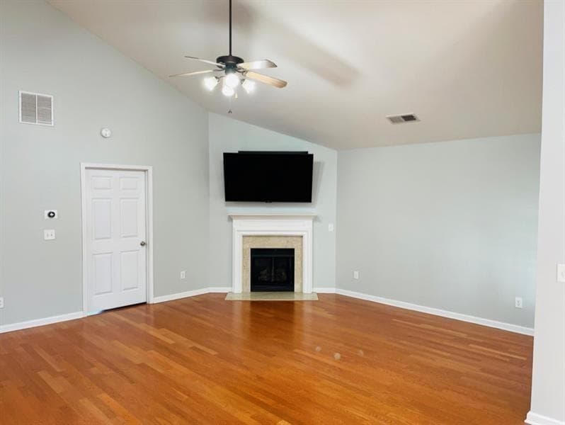 2 bedroom, 2 bathroom, 1,369 sq ft single family residence for rent at 2335 Gateview Court, Cumming, GA 30040 for $2,150 a month — photo 3