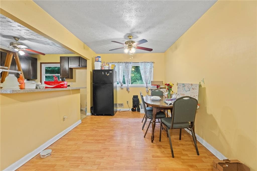 4 bedroom, 3 bathroom, 2,214 sq ft single family residence for sale at 1140 Pineglen Drive, Riverdale, GA 30296 — photo 10