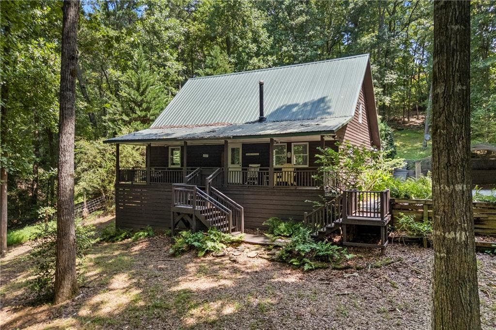 3 bedroom, 2 bathroom, 2,059 sq ft single family residence for sale at 439 Nighthawk View, Demorest, GA 30535 — photo 1 of 37