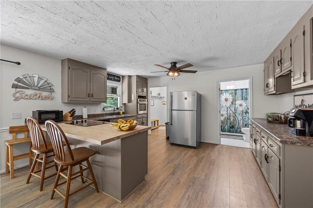 3 bedroom, 2 bathroom, 2,059 sq ft single family residence for sale at 439 Nighthawk View, Demorest, GA 30535 — photo 9
