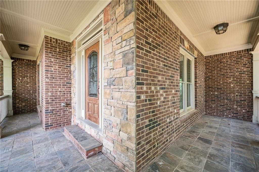 6 bedroom, 5 bathroom, 4,900 sq ft single family residence for sale at 1526 Rocky River Drive, Lawrenceville, GA 30045 — photo 6