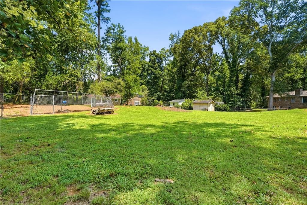 3 bedroom, 2 bathroom, 1,785 sq ft single family residence for sale at 4335 Newcastle Circle, Lithonia, GA 30038 — photo 3