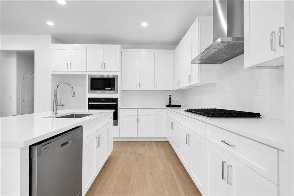 5 bedroom, 4 bathroom, 2,755 sq ft single family residence for sale at 969 Brookmere Court, Atlanta, GA 30349 — photo 6
