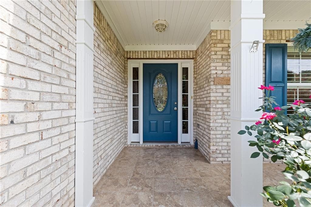 3 bedroom, 2 bathroom, 2,112 sq ft single family residence for sale at 112 Clubhouse Drive, Jefferson, GA 30549 — photo 4