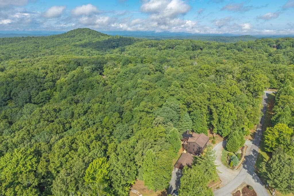 3 bedroom, 3 bathroom, 2,520 sq ft single family residence for sale at 72 Gibbs Trail, Mineral Bluff, GA 30559 — photo 7